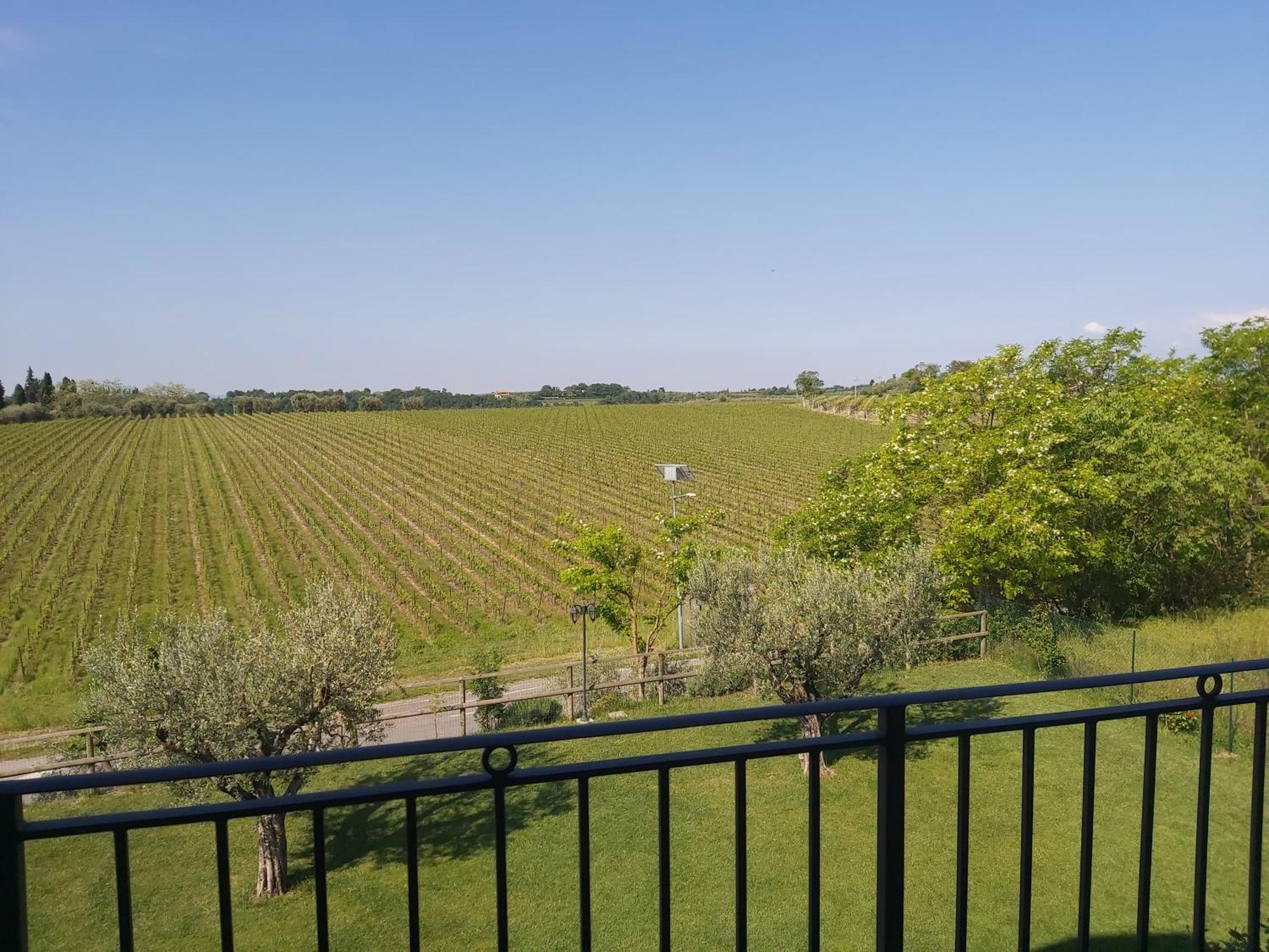 Villa Poggio Bardolino Szoba fotó